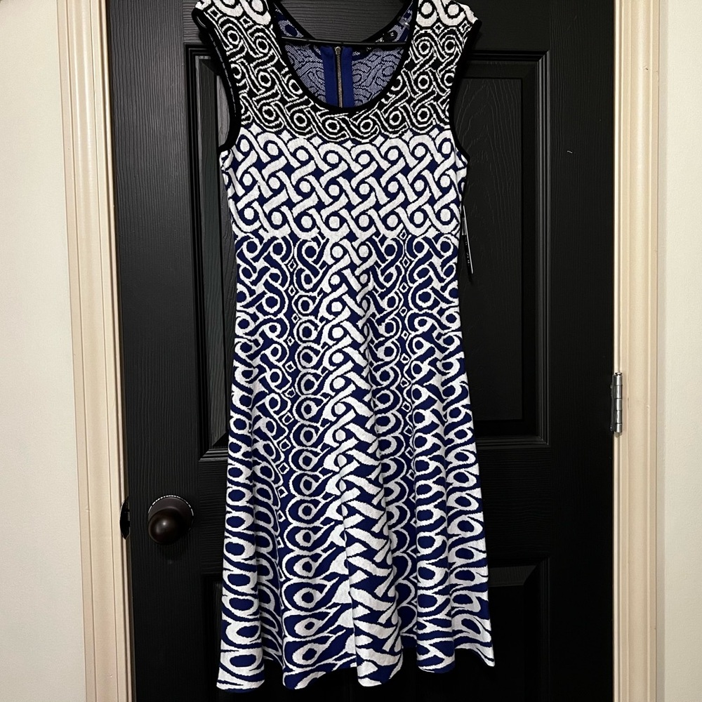 Nic+Zoe blue print sleeveless, flair hem designer sweater dress NWT